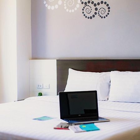 Phavina Hotel Rayong Sha Extra Plus Exterior photo